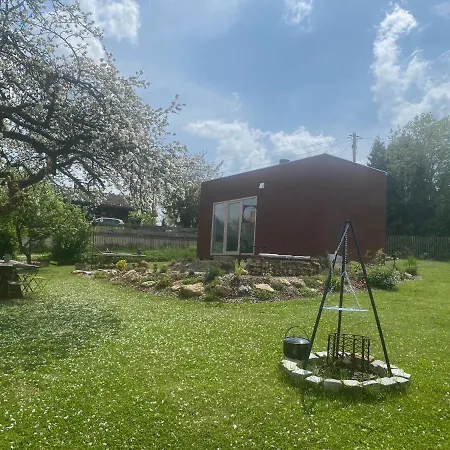 Tiny House 47 *