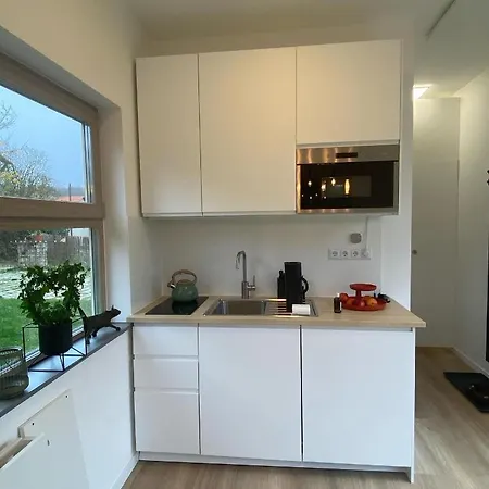 Tiny House 47 *