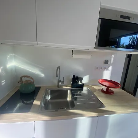 Tiny House 47 *